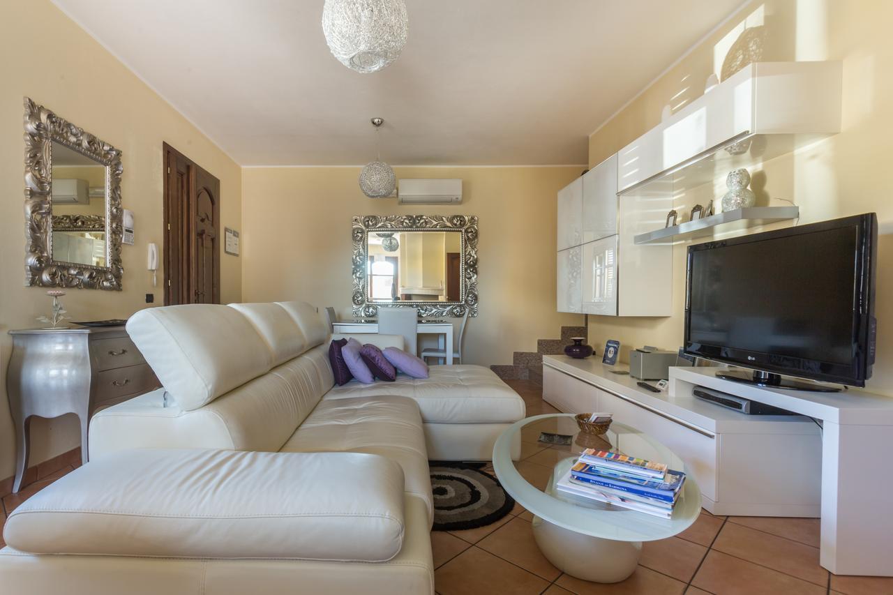 Anaelehouseapartments Ltb Arborea Extérieur photo