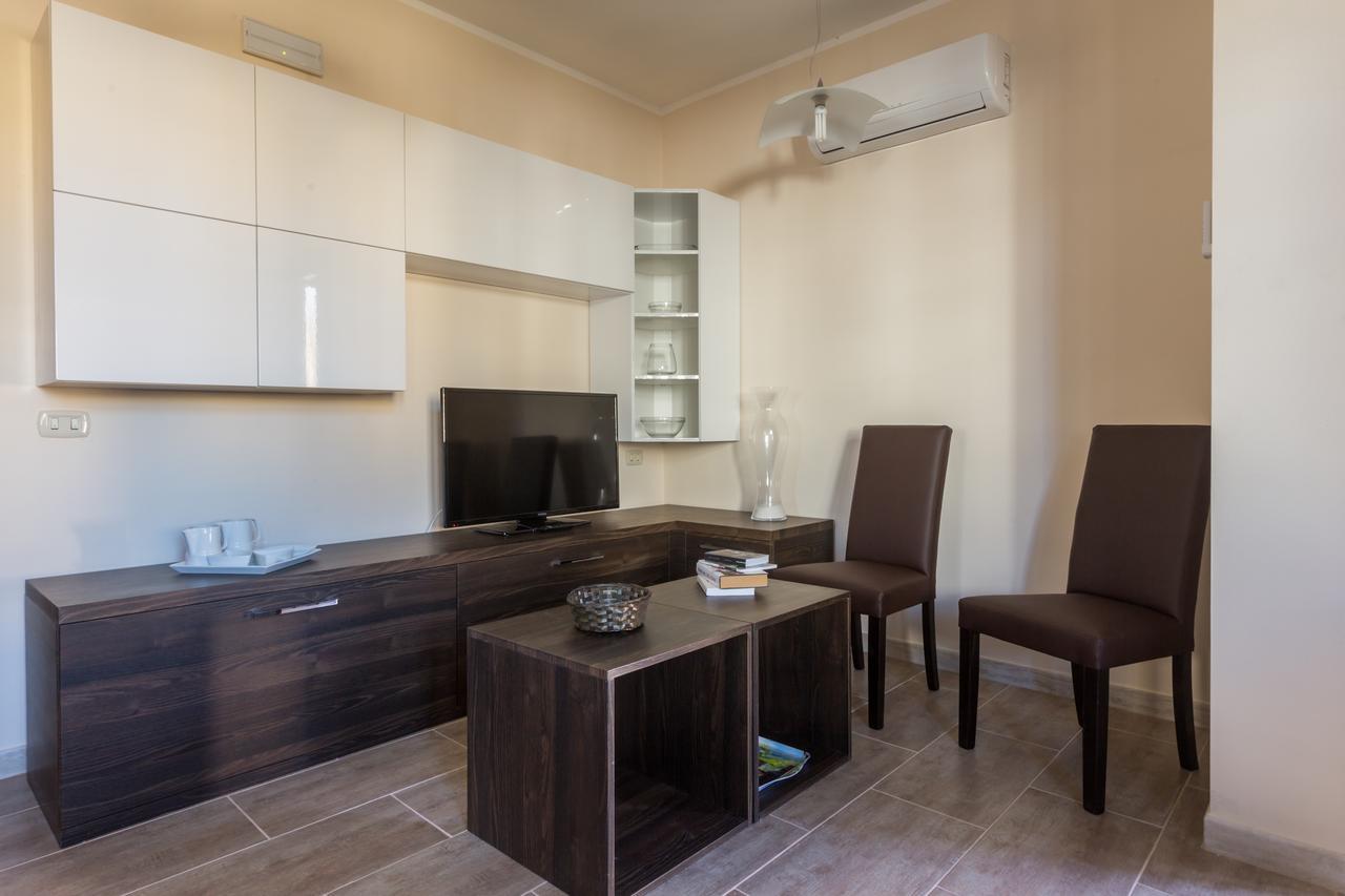 Anaelehouseapartments Ltb Arborea Extérieur photo